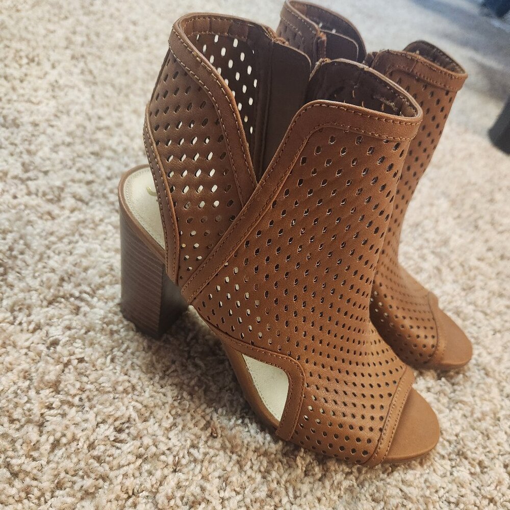 Circus sam Emerson Tan Leather Cut Out Peep Toe Ankle High Heel Bootie Boot 7.5